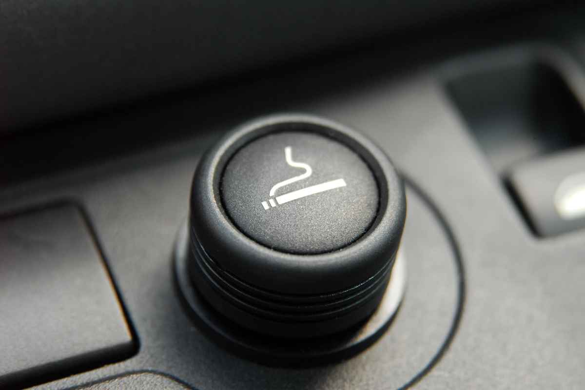 Allume-cigare ne fonctionne plus : 7 solutions pour le réparer