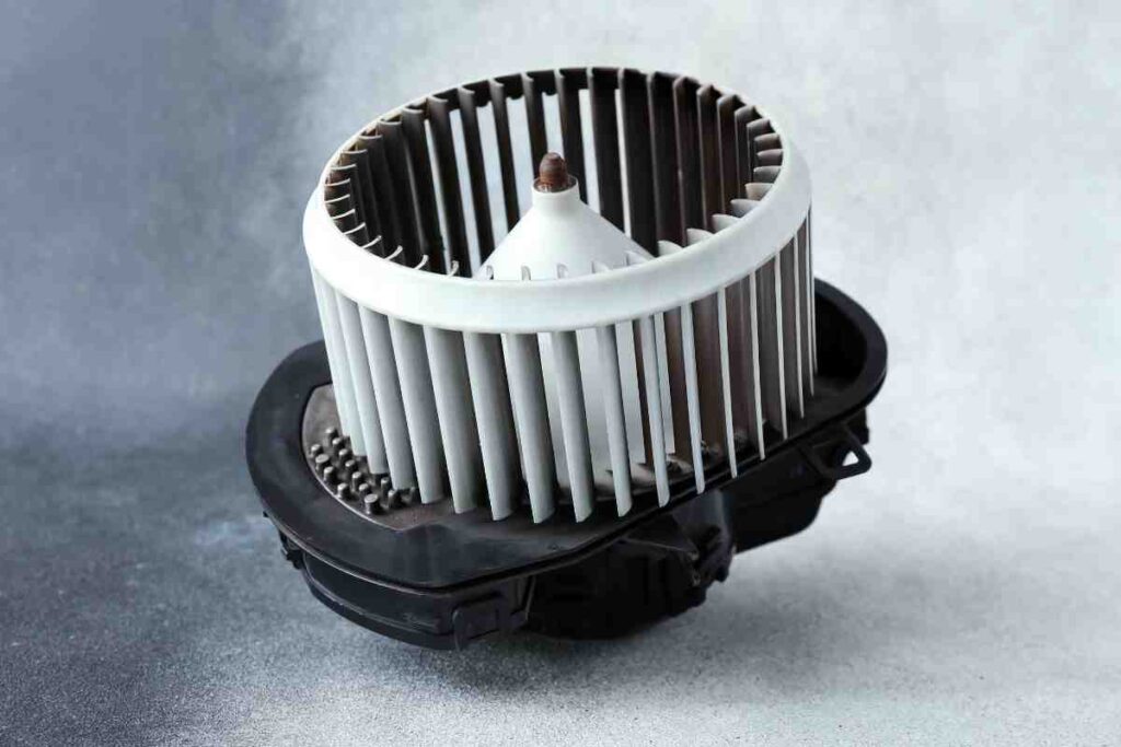 Causes de surchauffe d'un moteur diesel : Ventilateur électrique ou embrayage défaillant
